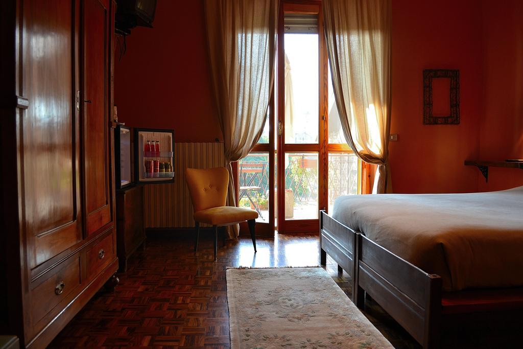 Monvillone Villa Cereseto Room photo