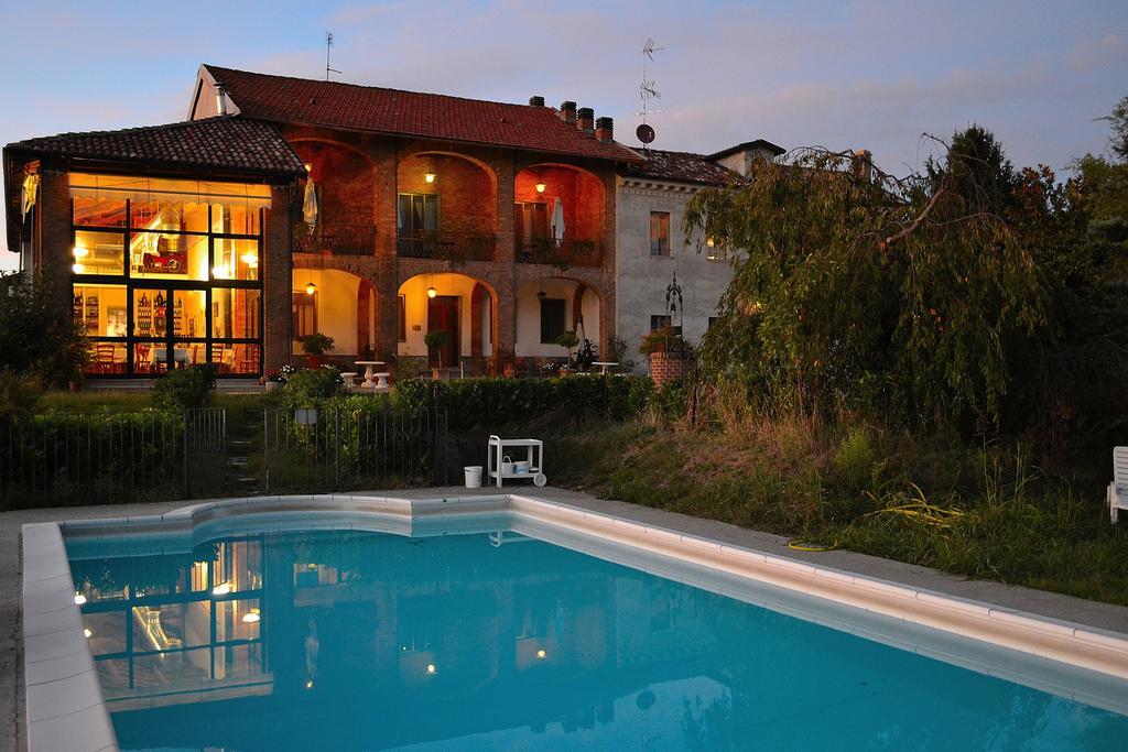 Monvillone Villa Cereseto Exterior photo